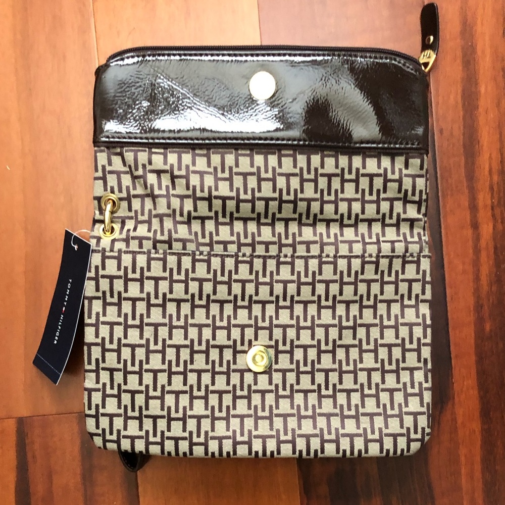 Tommy Hilfiger purse - Picture 3 of 5